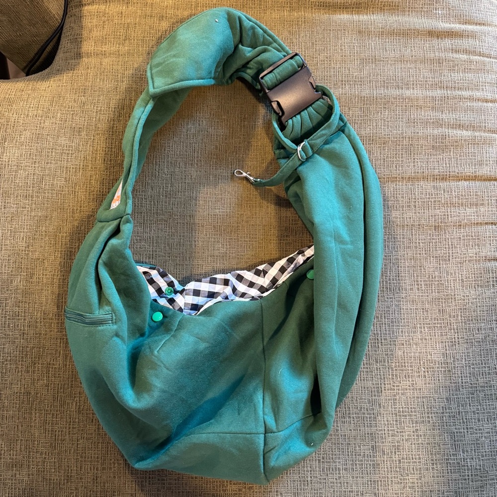 Green Dog Sling Carrier Tomkas